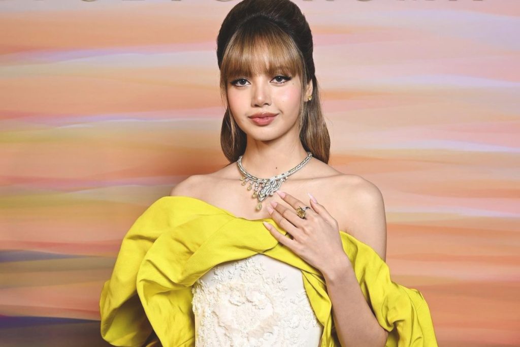 BLACKPINK's Lisa is reportedly releasing a solo career documentary