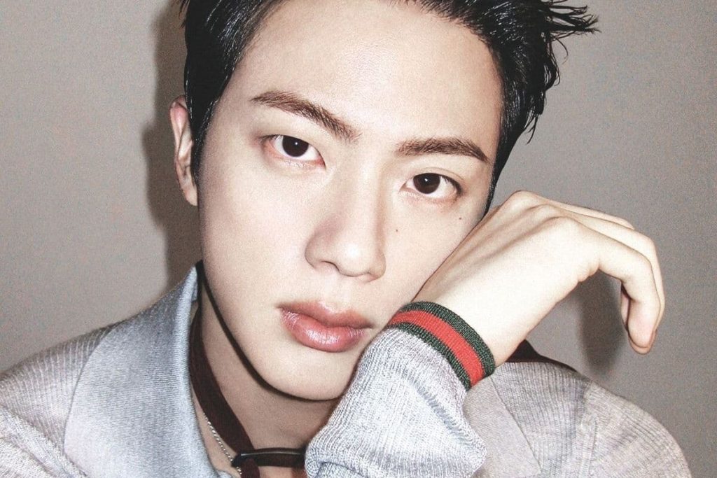 BTS’ Jin wraps up first-day sales with “ECHO”