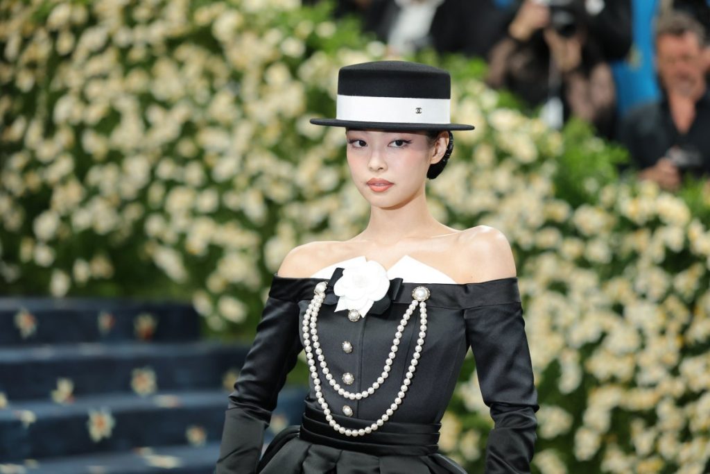 Jennie steals the show in Chanel at the Met Gala 2025 and spills the tea on BLACKPINK's comeback