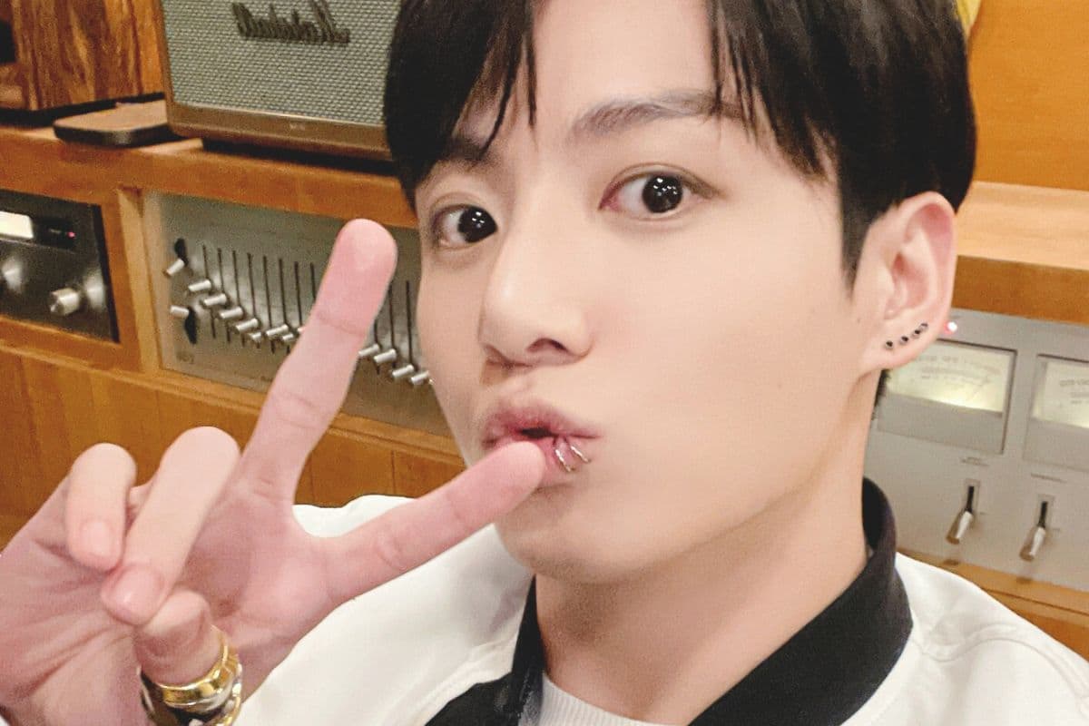 Jungkook has been harassed since he fulfilled the South Korean military. 