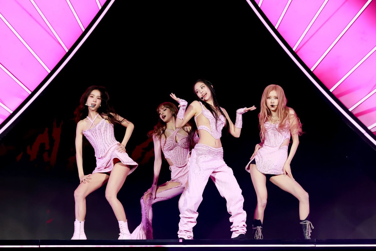 BLACKPINK DEADLINE World Tour setlist