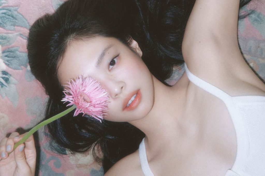 BLACKPINK's Jennie talks about returning to group activities in new ELLE interview