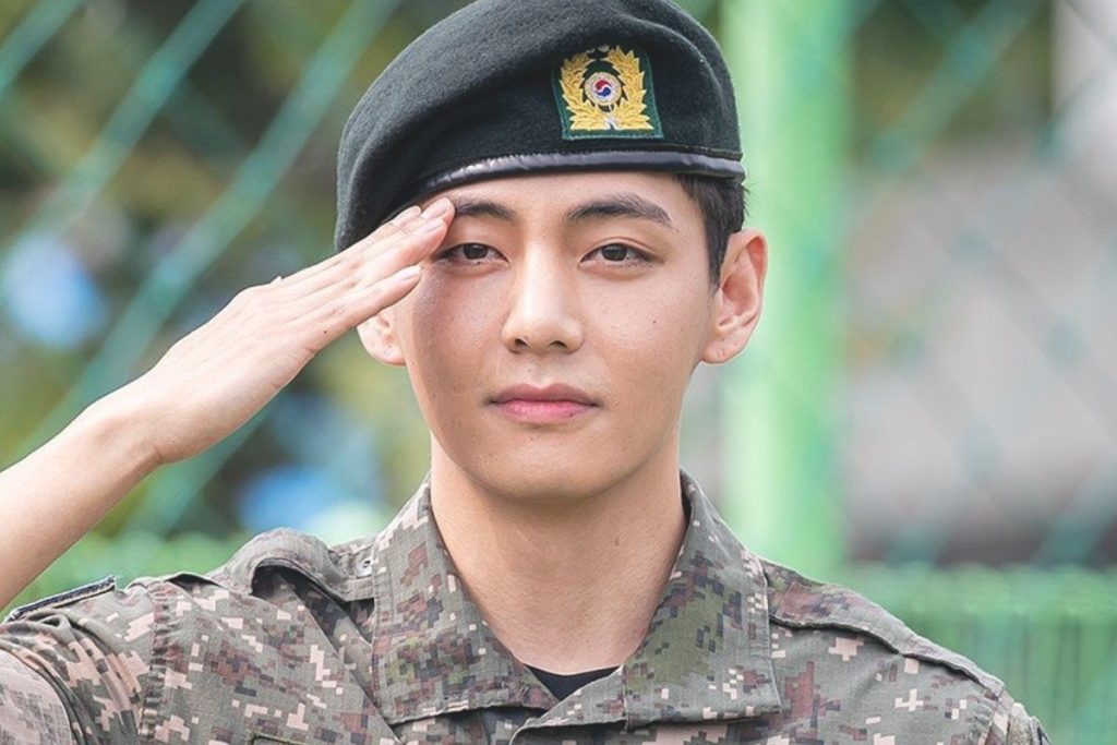 BTS' V shows off his back in new photodump from his recent trip to Japan