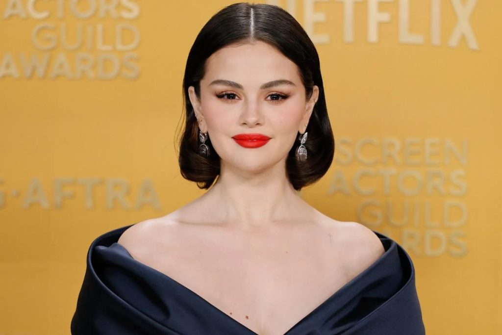 Selena Gomez summer hair