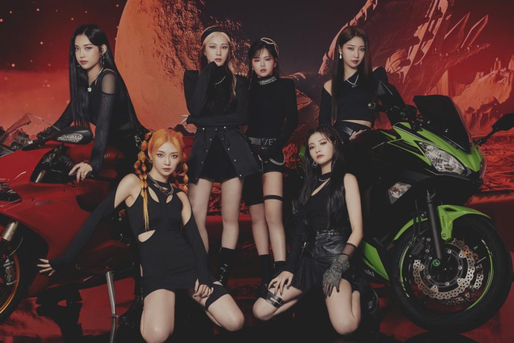 Everglow will continue with 4 members