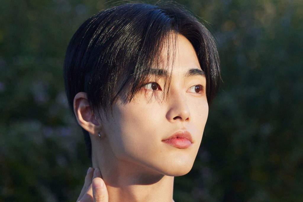 Former RIIZE member Seunghan debuts as a soloist