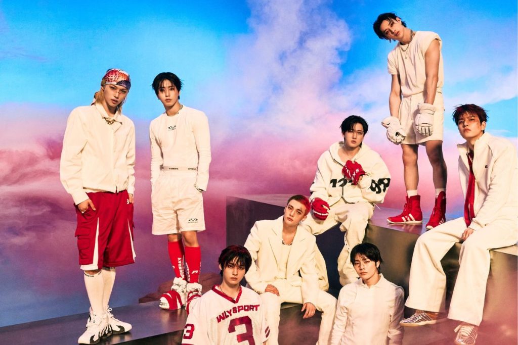 Stray Kids unveils new “KARMA” group photoshoot