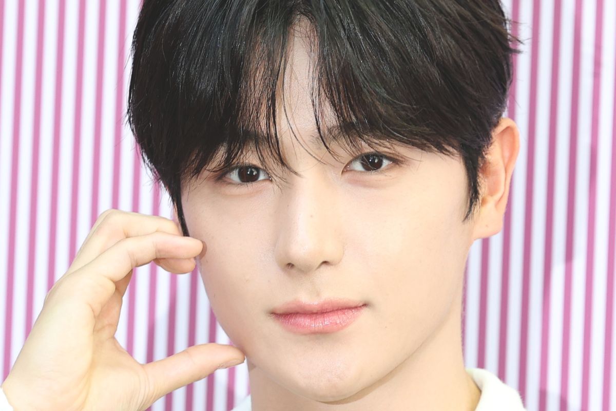 THE BOYZ's Hyunjae suffers partial ligament rupture after comeback