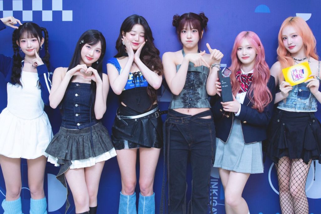 IVE’s “XOXZ” is crowned as the Music Core weekly winner IVE’s “XOXZ” is crowned as the Music Core weekly winner