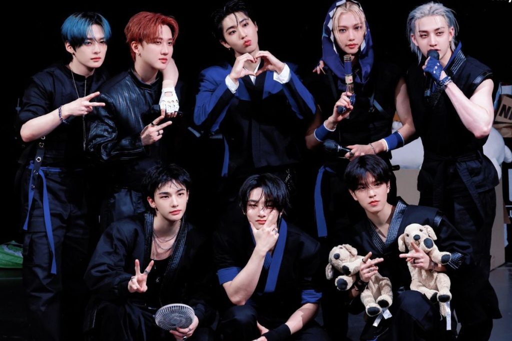 Stray Kids reaches seventh No. 1 debut in the United States with “KARMA”
