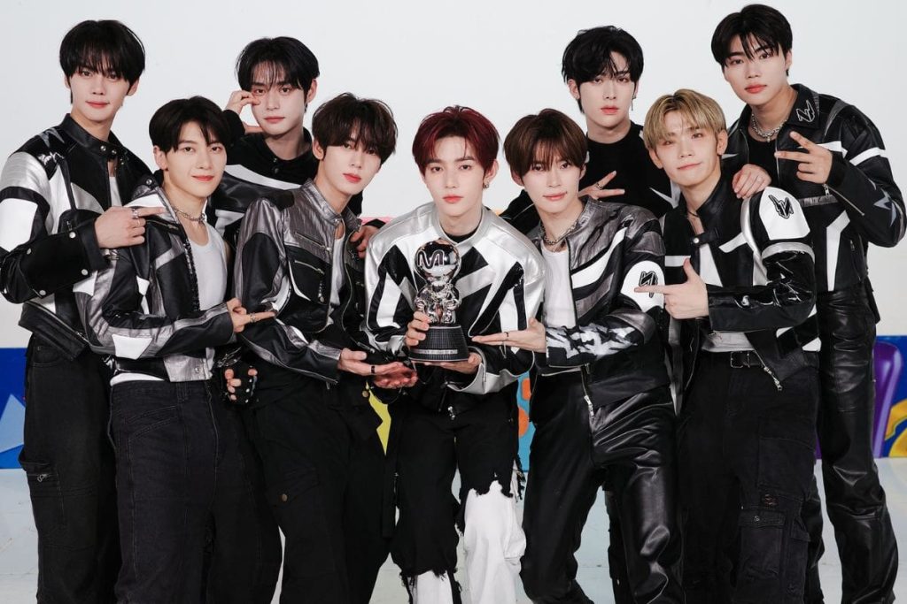 ZEROBASEONE adds another jewel to the crown with “ICONIK” on Music Core