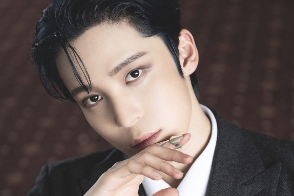 ATEEZ's Yunho shows his most sensual side in the “Slide To Me” music video