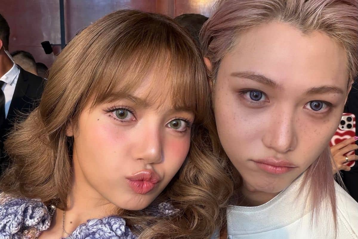 BLACKPINK’s Lisa and Stray Kids’ Felix meet at Paris Fashion Week Lisa and Felix at the Paris Fashion Week sharing a cute moment!