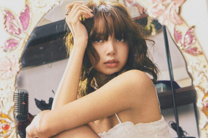 BLACKPINK’s Lisa shines without even showing up at the 2025 Victoria’s Secret Fashion Show