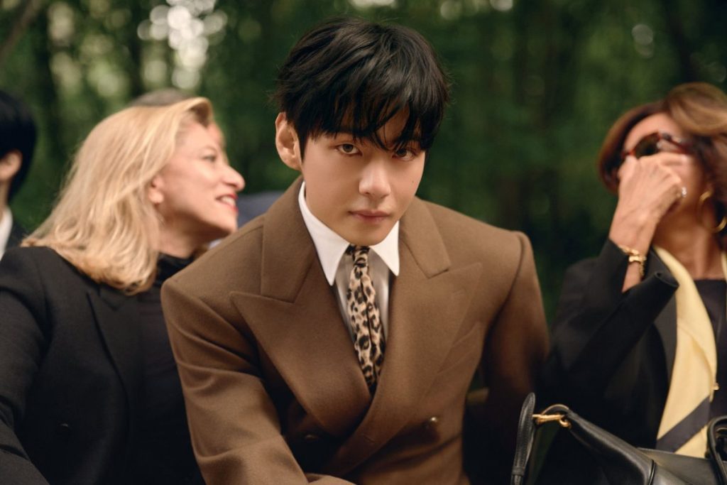 BTS' V expresses concern for fans' well-being at the Paris Fashion Week