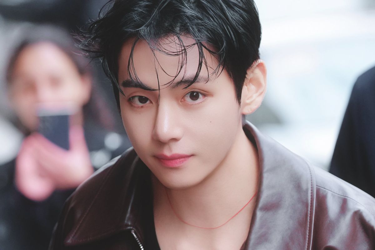 BTS' V set to attend 'Vogue World Hollywood' event