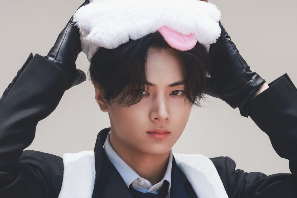 ENHYPEN’s Jay claps back at a “Sasaeng” during a live broadcast
