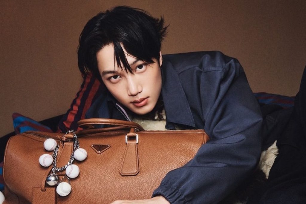 EXO Kai’s most recently used emojis sparked a heated debate among K-Netizens