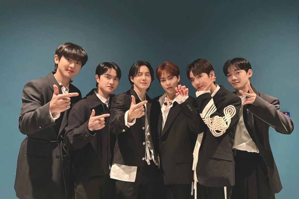 EXO's fan meeting is sold out during the fan club pre-sale EXO's fan meeting is sold out during fan club pre-sale