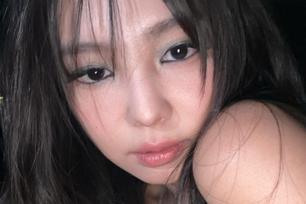 BLACKPINK’s Jennie’s “ExtraL” music video has reached 100 million views on YouTube