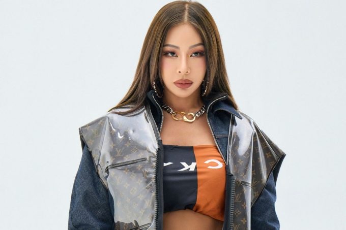Jessi releases the tracklist for her EP “P.M.S (PRETTY MOOD SWINGS)”