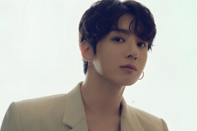 BTS' Jungkook panics during an unexpected encounter with a swan