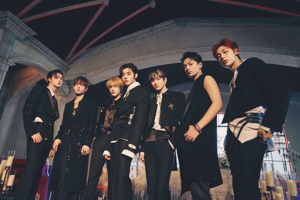 ENHYPEN gives a dark and mysterious vibe in new photos for their upcoming mini-album THE SIN VANISH