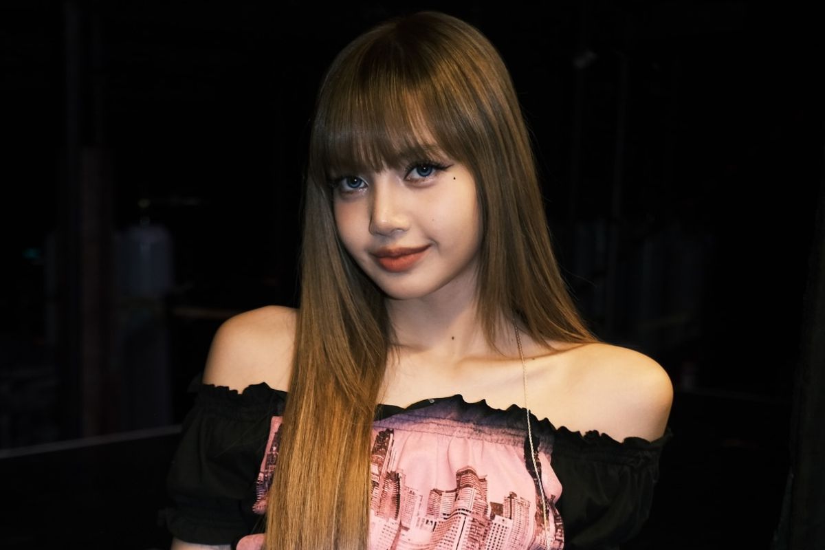 Lisa accidentally confirms BLACKPINK's comeback for January 2026