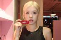 BLACKPINK Rosé addresses her current dating life in a new interview.