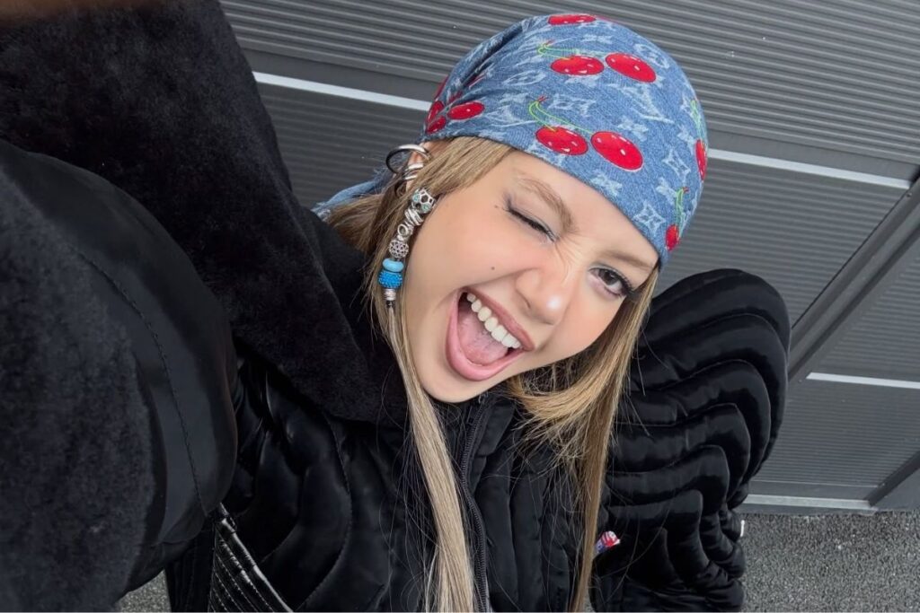 BLACKPINK's Lisa makes history by being named host of the 2026 Golden Globes