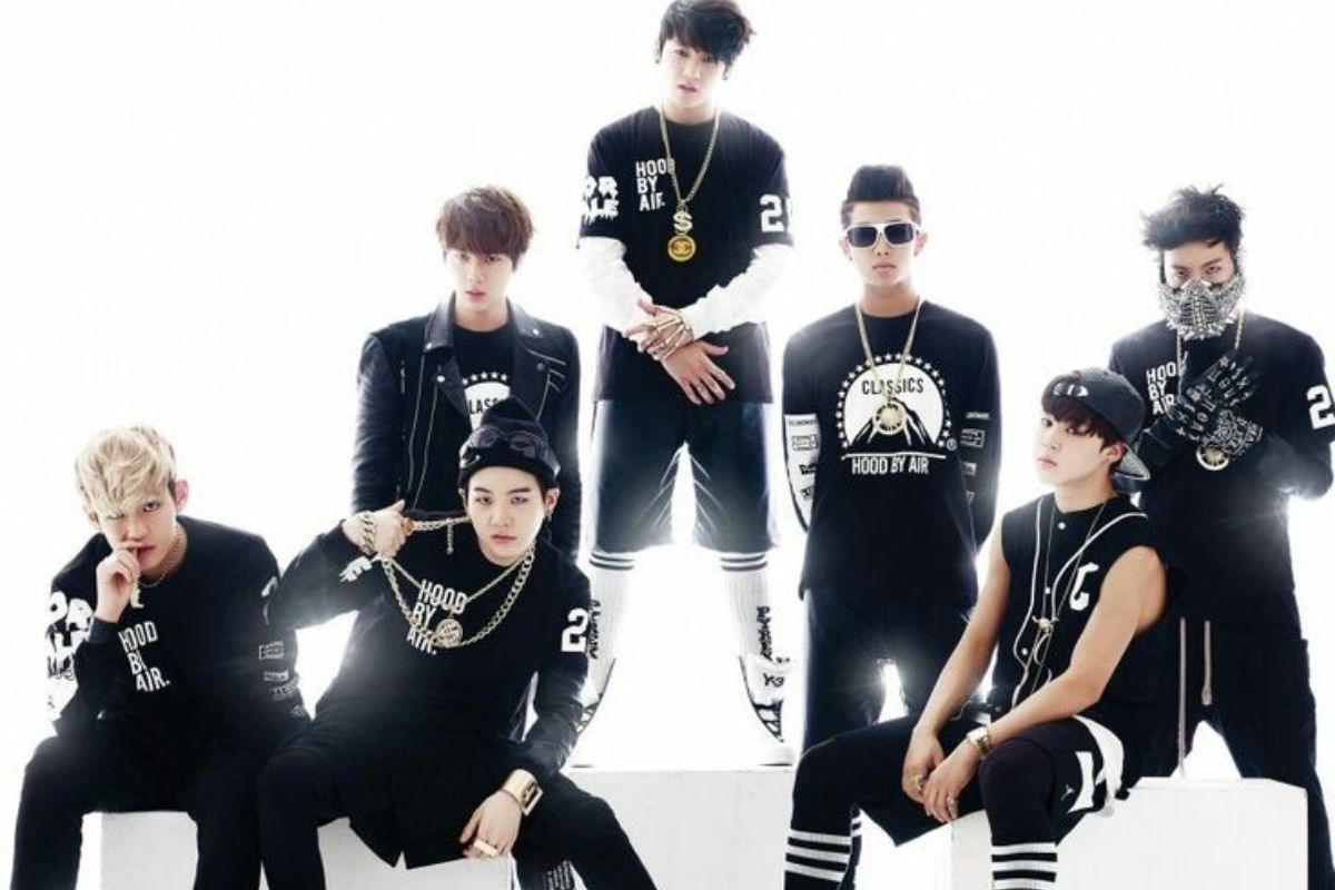 BTS IN 2013 MAKING THEIR DEBUT 