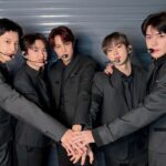 EXO continues promoting “REVERXE” with a new group teaser photo