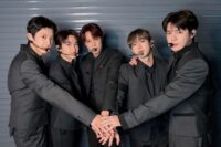 EXO continues promoting “REVERXE” with a new group teaser photo