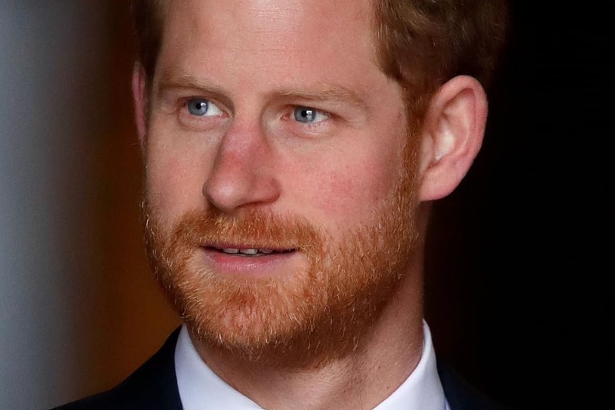 The Teleprah columnist, Camilla Tominey, believes Harry benefits from it 