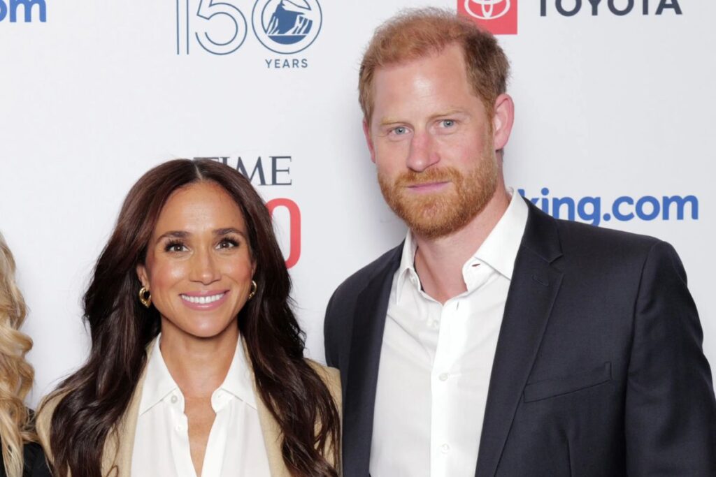 Meghan Markle joins the 2016 trend with a sweet memory alongside Prince Harry