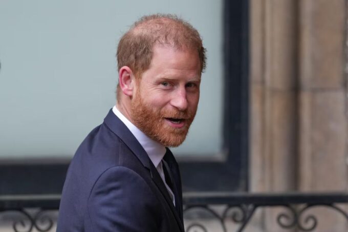 Prince Harry’s friends are blamed for being good source of leaks of his private life information