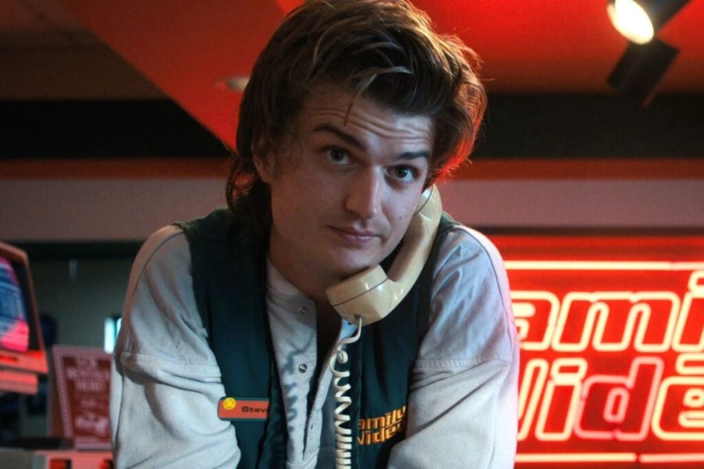 The sweet reaction of the 'Stranger Things' cast to Steve's fall in the finale The sweet reaction of the 'Stranger Things' cast to Steve's fall in the finale