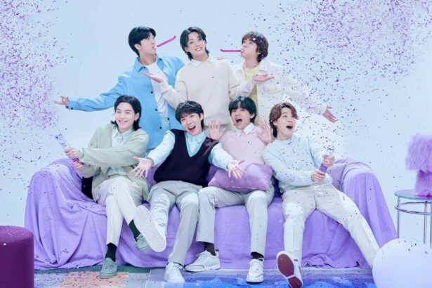 BTS announces the release of a new version of their light stick