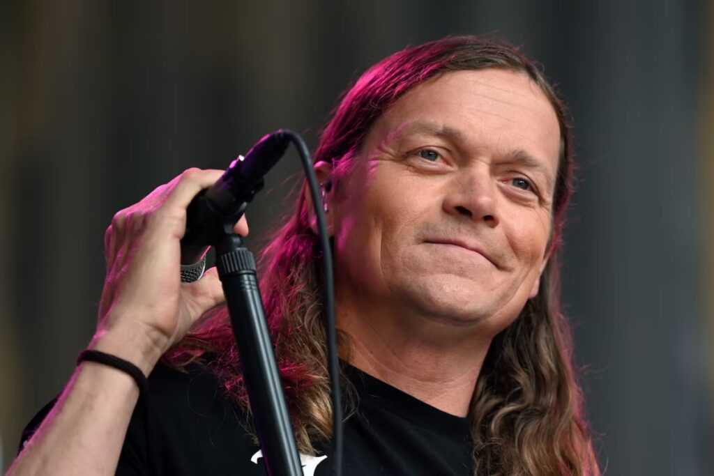 Brad Arnold from 3 Doors Down dies after a long battle with cancer