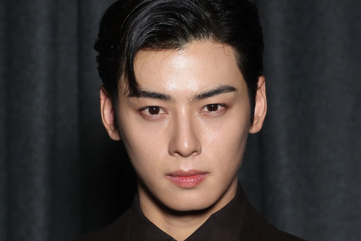 The idol is under the scrutiny of the K-Netizens