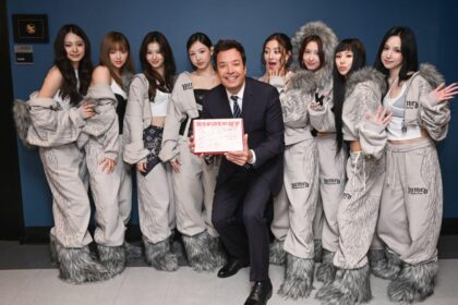 Jimmy Fallon names TWICE 'a Grammy-level artist' on The Tonight Show