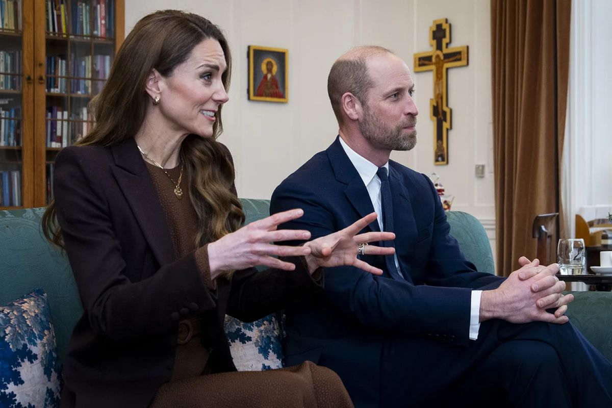 Princess Kate Middleton wears a new heart necklace after her birthday and sparks gift speculation
