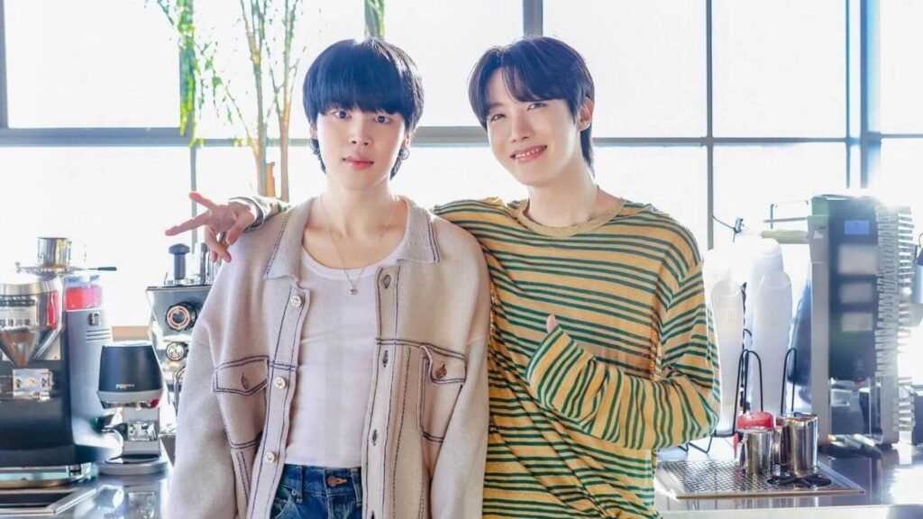 J-Hope and Jimin sing BTS fanchant in a recent livestream