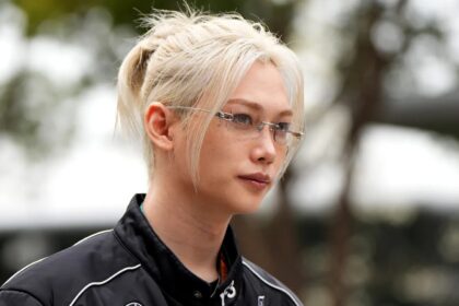 Stray Kids Felix’s beauty secret revealed a cool-toned lip combo at the China Grand Prix