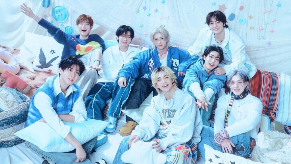 Stray Kids announce their new song '별, 빛 (STAY)' coming this month