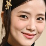 BLACKPINK’s Jisoo surprises her staff by giving them luxury Dior bags