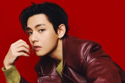 BTS' V shares the books he read during his military service and his experience