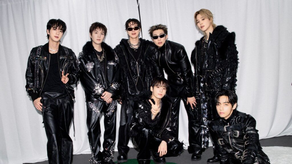 BTS earns marvelous 13th win on Inkigayo with “SWIM” BTS earns marvelous 13th win on Inkigayo with “SWIM”