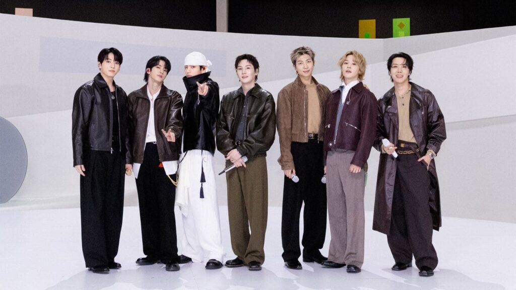 BTS is expected to become the first Kpop artist to spend 2 consecutive weeks atop the Billboard 200 BTS is expected to become the first Kpop artist to spend 2 consecutive weeks atop the Billboard 200