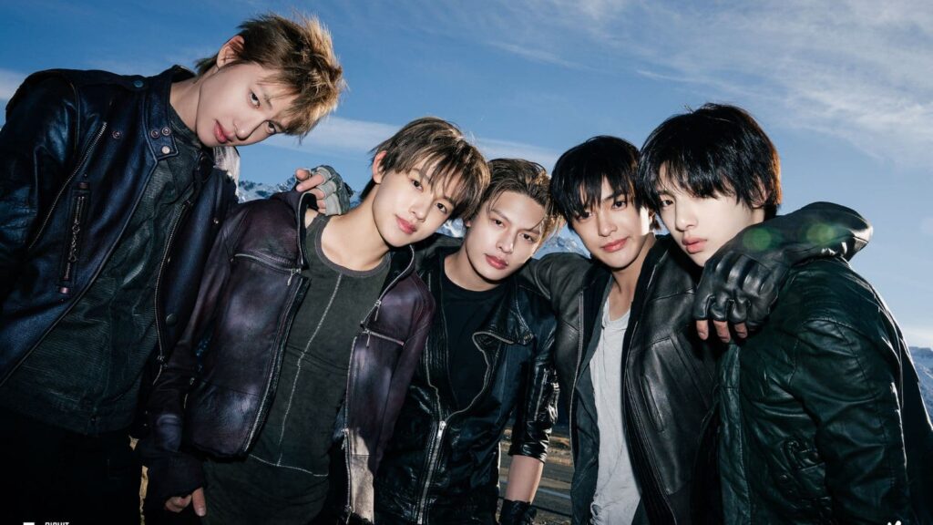 CORTIS smashes their stock pre-orders record for “GREENGREEN”